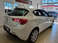 Usata Alfa Romeo Giulietta Super 150 CV (110 kW) 2016 Bianco Utilitaria