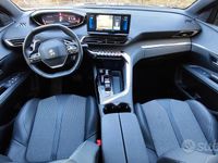 Usata Peugeot 5008 131 CV (96 kW) 2023 Grigio SUV