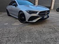 Usado Mercedes CLA220 AMG line 190 CV (139 kW) 2023 Gris Berlina
