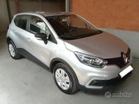 Usata Renault Captur Zen 90 CV (66 kW) 2018 Grigio SUV