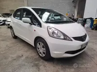 Usata Honda Jazz 90 CV (66 kW) 2009 Bianco Utilitaria