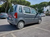 Usata Opel Agila 80 CV (58 kW) 2005 Grigio Monovolume