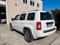 Usado Jeep Patriot Limited 140 CV (102 kW) 2010 Blanco SUV