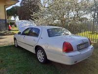 Usata Lincoln Town Car 242 CV (177 kW) 2006 Bianco Berlina
