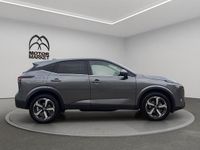 Begagnad Nissan Qashqai N-Connecta 140 HK (102 kW) 2021 Grå SUV