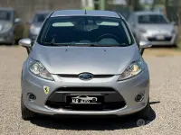 Usata Ford Fiesta Titanium 92 CV (67 kW) 2011 Grigio Berlina