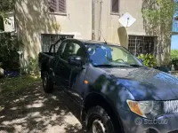 Usata Mitsubishi L200 136 CV (100 kW) 2009 Grigio Pick-up