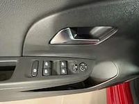 Usata Opel Corsa 101 CV (74 kW) 2025 Kardio red Utilitaria