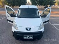 Usata Peugeot Partner 75 CV (55 kW) 2010 Bianco Monovolume