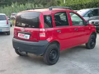 Usata Fiat Panda 4x4 69 CV (50 kW) 2009 Rosso Utilitaria