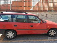 Usata Opel Astra 60 CV (44 kW) 1992 Rosso Station wagon