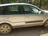Usata Ford Fusion 68 CV (50 kW) 2007 Grigio Utilitaria
