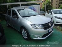 Usata Dacia Sandero Lauréate 75 CV (55 kW) 2016 Argento Berlina