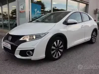 Usata Honda Civic Elegance 120 CV (88 kW) 2017 Bianco Berlina