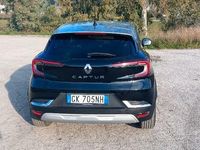 Usata Renault Captur Intens 101 CV (74 kW) 2022 Nero SUV