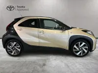 Usata Toyota Aygo X Lounge 72 CV (52 kW) 2022 Giallo SUV