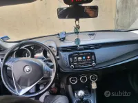Usata Alfa Romeo Giulietta 120 CV (88 kW) 2016 Nero Utilitaria