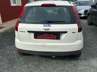 Usata Ford Fiesta 68 CV (50 kW) 2010 Bianco Furgone