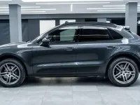 Usata Porsche Macan 245 CV (180 kW) 2020 Grigio scuro metall perlato SUV