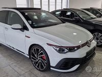 Usata VW Golf VIII GTI 300 CV (220 kW) 2022 Bianco Utilitaria