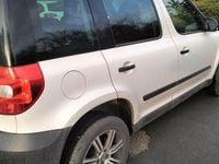 Usata Skoda Yeti Ambition 105 CV (77 kW) 2010 Bianco SUV