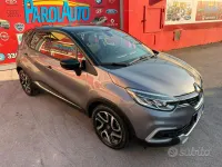 Usata Renault Captur Initiale Paris 110 CV (80 kW) 2017 Grigio SUV