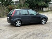 Usata Ford Fiesta 73 CV (53 kW) 2004 Utilitaria