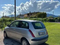 Usata Lancia Ypsilon 60 CV (44 kW) 2004 Argento Utilitaria