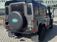 Käytetty Land Rover Defender 122 HP (89 kW) 2011 Harmaa Katumaasturi
