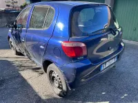 Usata Toyota Yaris Sol 68 CV (50 kW) 2000 Blu/azzurro Berlina