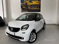 Usata Smart ForFour 71 CV (52 kW) 2018 Bianco Utilitaria