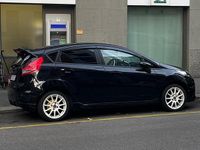 Usata Ford Fiesta 60 CV (44 kW) 2011 Nero Utilitaria