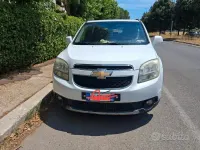 Usata Chevrolet Orlando 141 CV (103 kW) 2011 Bianco Monovolume