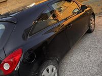 Usata Opel Corsa 75 CV (55 kW) 2009 Nero Utilitaria