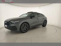 Usata Audi Q8 Sport 286 CV (210 kW) 2023 Grigio daytona perla SUV