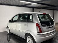 Usata Lancia Musa Gold 95 CV (69 kW) 2012 Grigio Monovolume