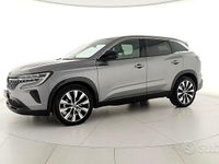 Usata Renault Austral Techno 199 CV (146 kW) 2025 Grigio SUV