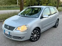 Usata VW Polo Sportline 80 CV (58 kW) 2006 Grigio Utilitaria