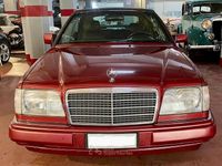 Usata Mercedes E200 136 CV (100 kW) 1995 Rosso Berlina