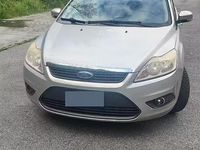 Begagnad Ford Focus 90 HK (66 kW) 2007 Grå Kombi