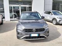 Usata VW T-Roc Life 110 CV (80 kW) 2022 Idium grey SUV