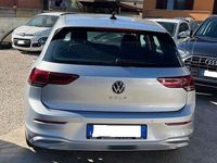 Usata VW Golf VIII 116 CV (85 kW) 2022 Argento Berlina