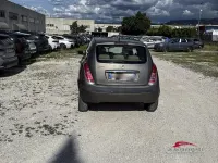 Usata Lancia Ypsilon 69 CV (50 kW) 2005 Oro Utilitaria