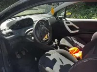Usata Peugeot 208 Active 68 CV (50 kW) 2018 Nero Utilitaria