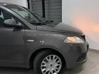 Usata Lancia Ypsilon Gold 69 CV (50 kW) 2015 Grigio Utilitaria