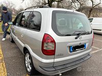 Usata Opel Zafira 101 CV (74 kW) 2004 Monovolume