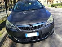 Usata Opel Astra 110 CV (80 kW) 2011 Station wagon