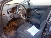 Usata Ford Fiesta 73 CV (53 kW) 2010 Nero Utilitaria