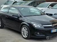 Usata Opel Astra GTC Cosmo 101 CV (74 kW) 2008 Nero Berlina