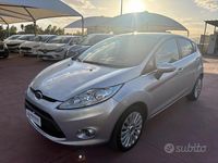 Usata Ford Fiesta Ghia 67 CV (49 kW) 2009 Grigio Berlina